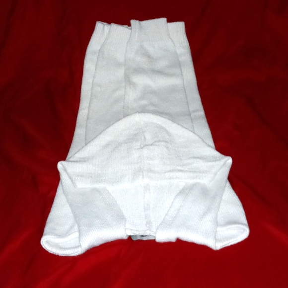 sweater - Picture 2 of 5